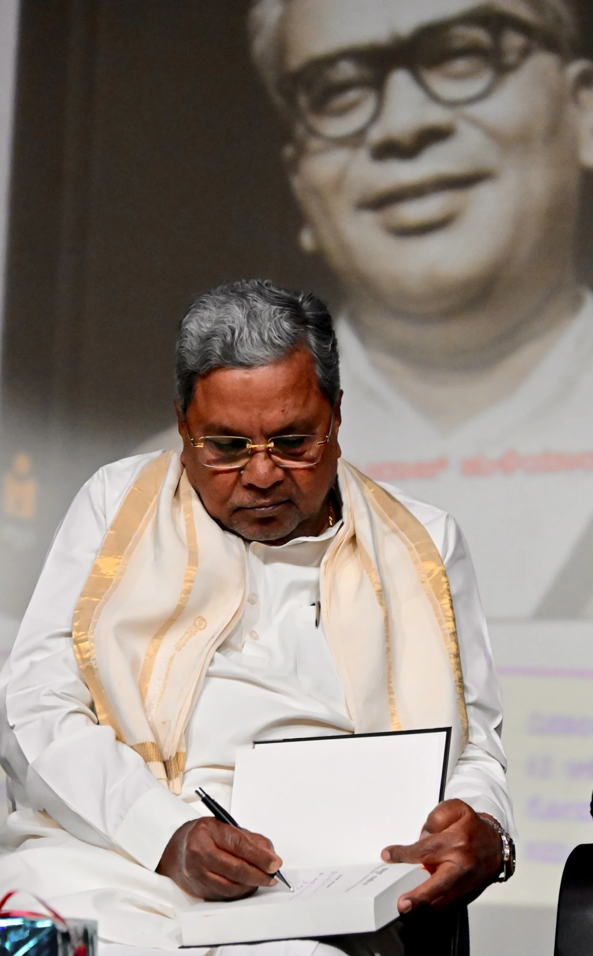 news_1791829244_3_587.webp news_1791829244_3_587.webp