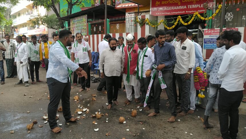 ಬಿಜೆಪಿ ಜೆಡಿಎಸ್ ಮೈತ್ರಿ ಗೆಲುವು, ಹರಕೆ ಈಡೇರಿಸಿದ ಜೆಡಿಎಸ್ ಕಾರ್ಯಕರ್ತರು