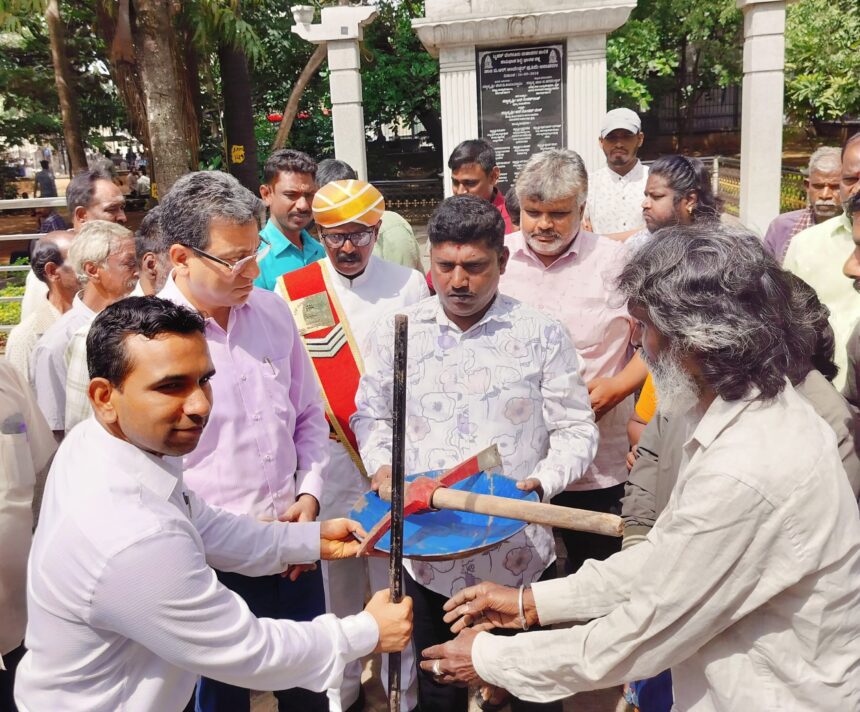 ರುದ್ರ ಭೂಮಿಗಳಲ್ಲಿ ಕಾರ್ಯನಿರ್ವಹಿಸುವ ನೌಕಕರಿಗೆ ಅಗತ್ಯ ಸೌಲಭ್ಯ ಸಲಕರಣೆಗಳ ವಿತರಣೆ