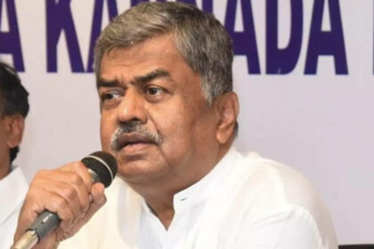 ಯುದ್ದ ಮಾಡಬೇಕೆ ಬೇಡವೇ ಎನ್ನುವ ತೀರ್ಮಾನಗಳನ್ನು ಟ್ರಂಪ್ ಮಾಡುತ್ತಾರೆ