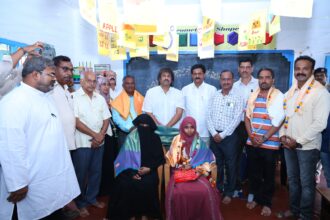 625ಕ್ಕೆ 625 ಅಂಕ ಪಡೆದ ಸರ್ಕಾರಿ ಶಾಲೆಯ ವಿದ್ಯಾರ್ಥಿಗೆ ಸಚಿವ ಮಧು ಬಂಗಾರಪ್ಪ ಸನ್ಮಾನ