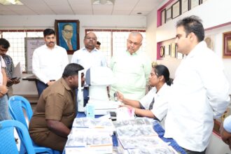 ಸಾರಿಗೆ ಆಶಾಕಿರಣ ಯೋಜನೆಯಡಿಯಲ್ಲಿ ಸಂಸ್ಥೆಯ ಎಲ್ಲಾ ಸಿಬ್ಬಂದಿಗಳಿಗೆ ಉಚಿತ ನೇತ್ರ ತಪಾಸಣೆ,ಕನ್ನಡಕ ವಿತರಣೆ