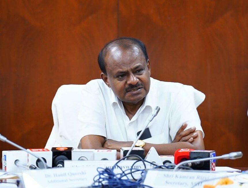 ಬೆಂಗಳೂರಿನಲ್ಲಿ ಕಾಲ್ತುಳಿತಕ್ಕೆ ಡಿಸಿಎಂ ಡಿಕೆಶಿಯೇ ಹೊಣೆ ಎಂದ ಹೆಚ್.ಡಿ.ಕುಮಾರಸ್ವಾಮಿ