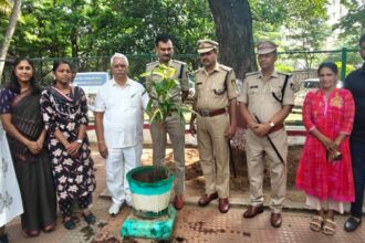 ಕರ್ನಾಟಕ ಪಬ್ಲಿಕ್ ಶಾಲೆಯಲ್ಲಿ ಯೋಗ ದಿನಾಚರಣೆ