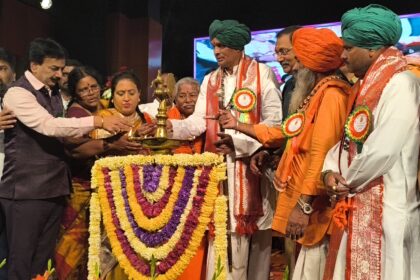 ವಿಶ್ವಕರ್ಮ ಸಮುದಾಯದ ಯುವಕರು ಜಾಗೃತರಾಗಬೇಕು : ಶ್ರೀ ಶ್ರೀ ನೀಲಕಂಠಾಚಾರ್ಯ ಸ್ವಾಮೀಜಿಗಳು ಕರೆ