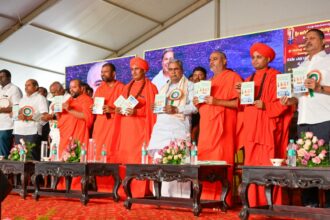 ವೈಚಾರಿಕತೆ, ವೈಜ್ಞಾನಿಕತೆ ಬೆಳೆಸಿಕೊಂಡು ಸ್ವಾಭಿಮಾನಿಗಳಾಗಿ ಬದುಕಿ-ಜನರಿಗೆ ಸಿಎಂ ಕರೆ