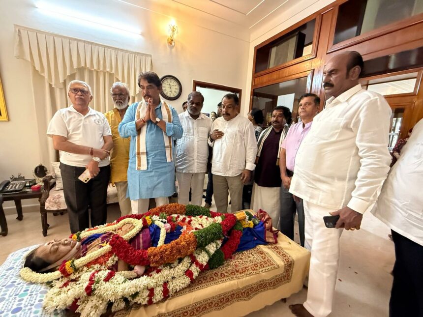 ಬಿ.ಸರೋಜಾ ದೇವಿ ನಿಧನಕ್ಕೆ ಹೆಚ್.ಡಿ. ಕೆ ಕುಟುಂಬದಿಂದ ಕಂಬನಿ