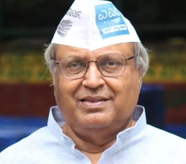 ಮುಖ್ಯಮಂತ್ರಿ ಸಿದ್ದರಾಮಯ್ಯರನ್ನು ಶ್ಲಾಘಿಸಿದ ಮುಖ್ಯಮಂತ್ರಿ ಚಂದ್ರು