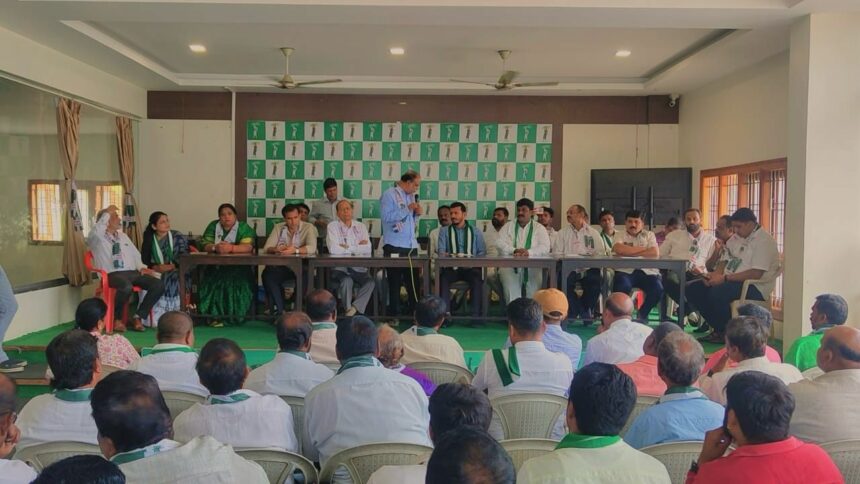 ಪಕ್ಷವನ್ನು ತಳಮಟ್ಟದಿಂದ ಕಟ್ಟುವುದು ಎಷ್ಟು ಮುಖ್ಯವೋ ತಳ ಸಮುದಾಯಗಳನ್ನು ಮೇಲಕ್ಕೆತ್ತುವುದು ಅಷ್ಟೇ ಮುಖ್ಯ