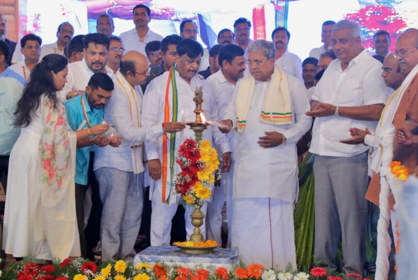 ಇಂದಿರಾ ಗಾಂಧಿ ಭವನದ ನಿರ್ಮಾಣ ಕಾರ್ಯ ಒಂದು ವರ್ಷದಲ್ಲಿ ಮುಗಿಯಬೇಕು: ಸಿಎಂ ಸಿದ್ದರಾಮಯ್ಯ