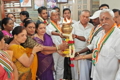 ರಾಜೀವ್ ಗಾಂಧಿ ಪುಣ್ಯತಿಥಿ: ರಾಮಲಿಂಗ ರೆಡ್ಡಿ ಜ್ಯೋತಿ ಹಸ್ತಾಂತರ