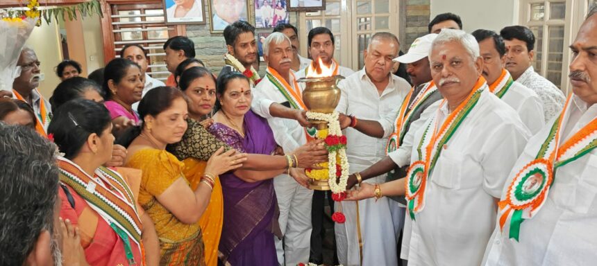 ರಾಜೀವ್ ಗಾಂಧಿ ಪುಣ್ಯತಿಥಿ: ರಾಮಲಿಂಗ ರೆಡ್ಡಿ ಜ್ಯೋತಿ ಹಸ್ತಾಂತರ