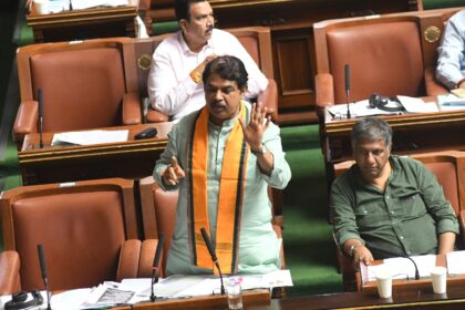 ಕರ್ನಾಟಕ ಲಿಫ್ಟ್‍ಗಳ, ಎಸ್ಕಲೇಟರ್‍ಗಳ ಮತ್ತು ಪ್ಯಾಸೆಂಜರ್ ಕನ್ವೇಯರ್‍ಗಳ (ತಿದ್ದುಪಡಿ) ವಿಧೇಯಕ ಅಂಗೀಕಾರ